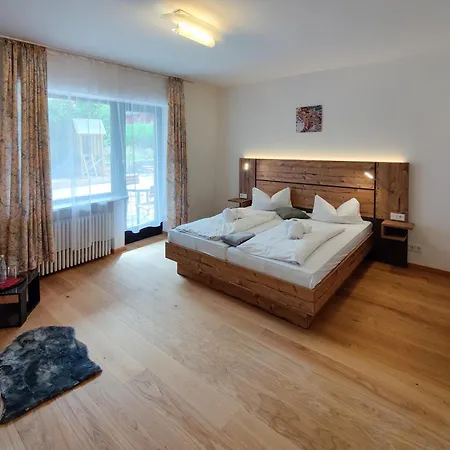 Hotel Bayerischer Wald, Fvi Und Restaurant Neukirchen (Lower Bavaria)