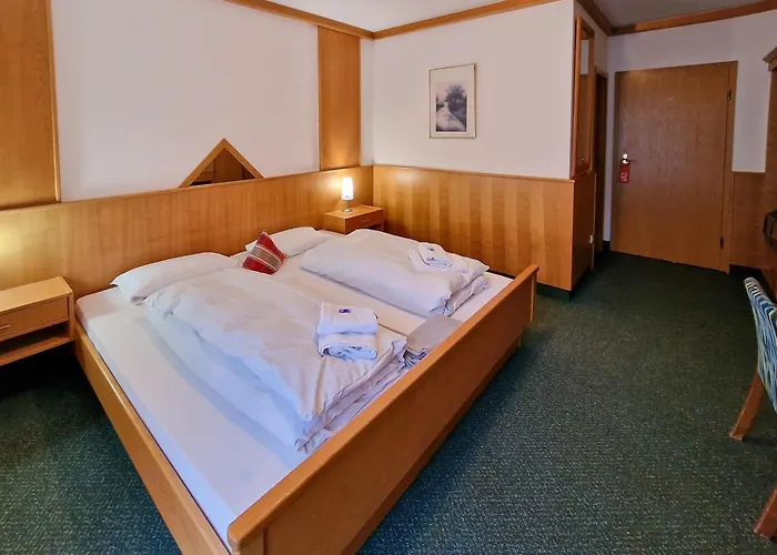 Bayerischer Wald, Fvi Und Restaurant * Neukirchen (Lower Bavaria)