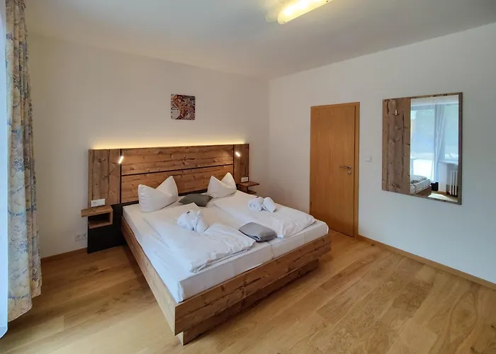 Bayerischer Wald, Fvi Und Restaurant Hotel Neukirchen (Lower Bavaria)